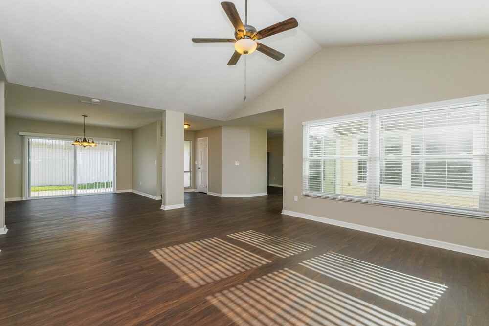 7022 Drury St - Photo 3 of 16