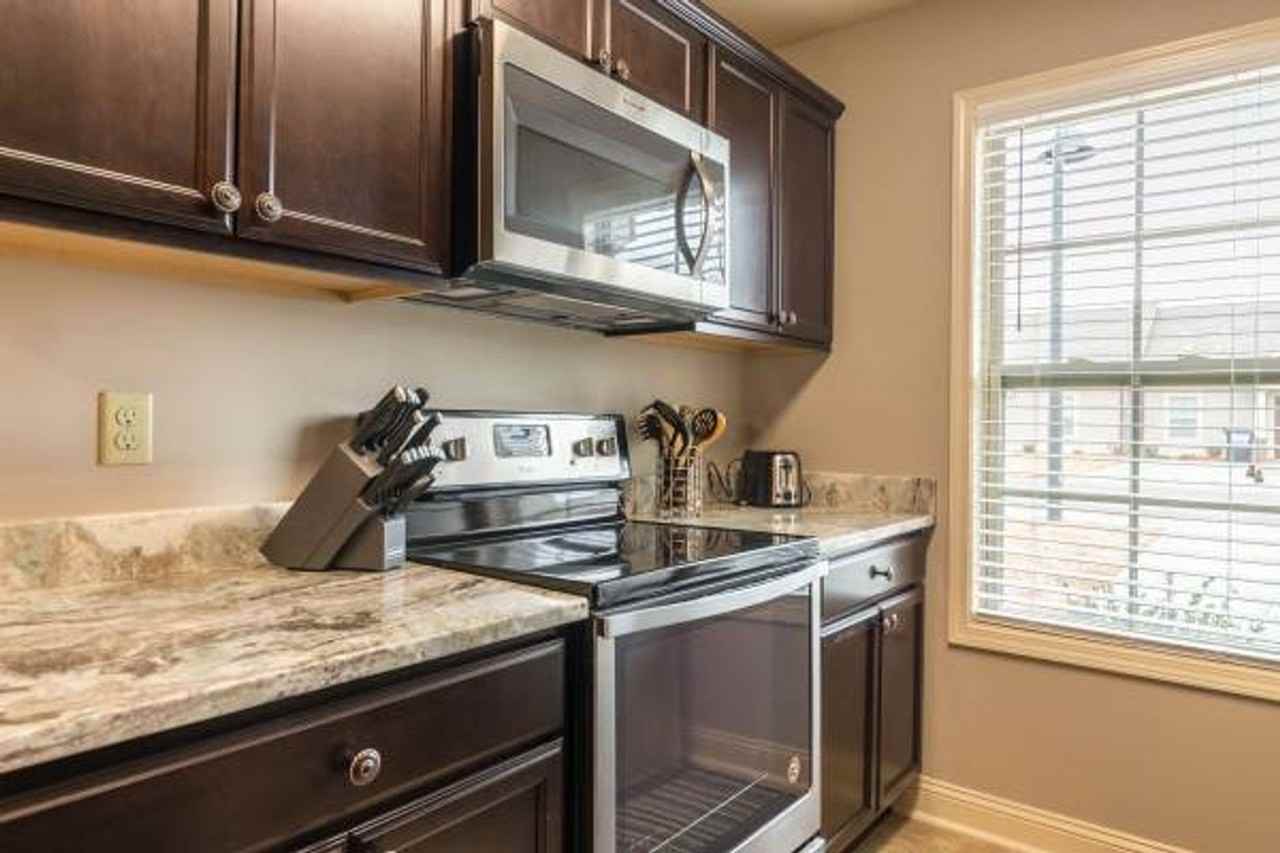 Chandler Pointe - Photo 3 of 27