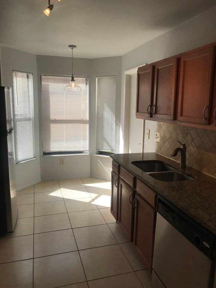 7665 Sugar Bend Dr - Photo 6 of 13
