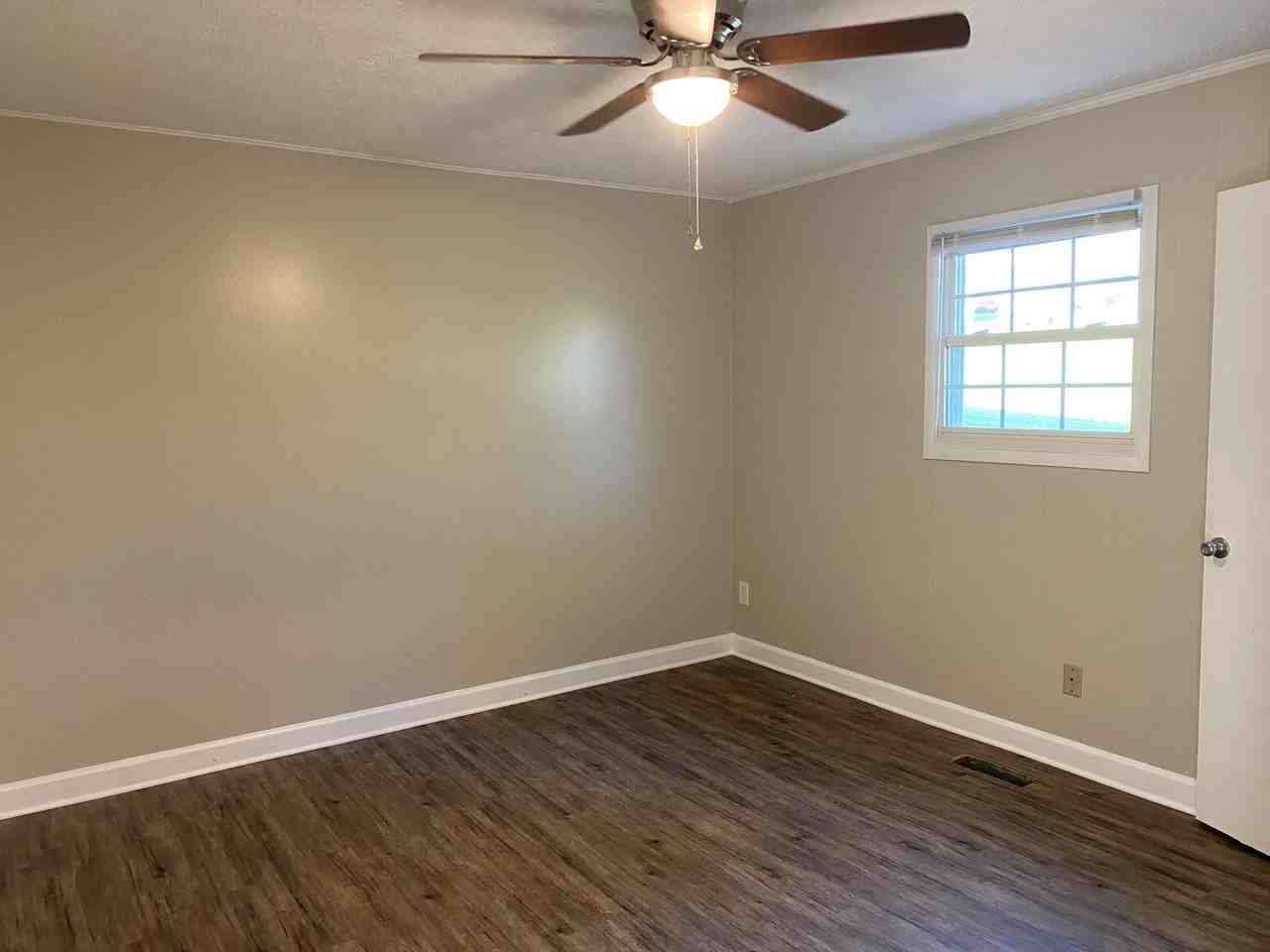 Live in the heart of the city! - Photo 2 of 5