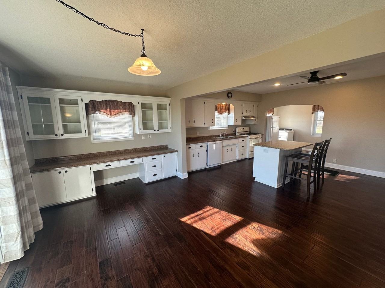 15216 Zumbro Ave - Photo 3 of 30