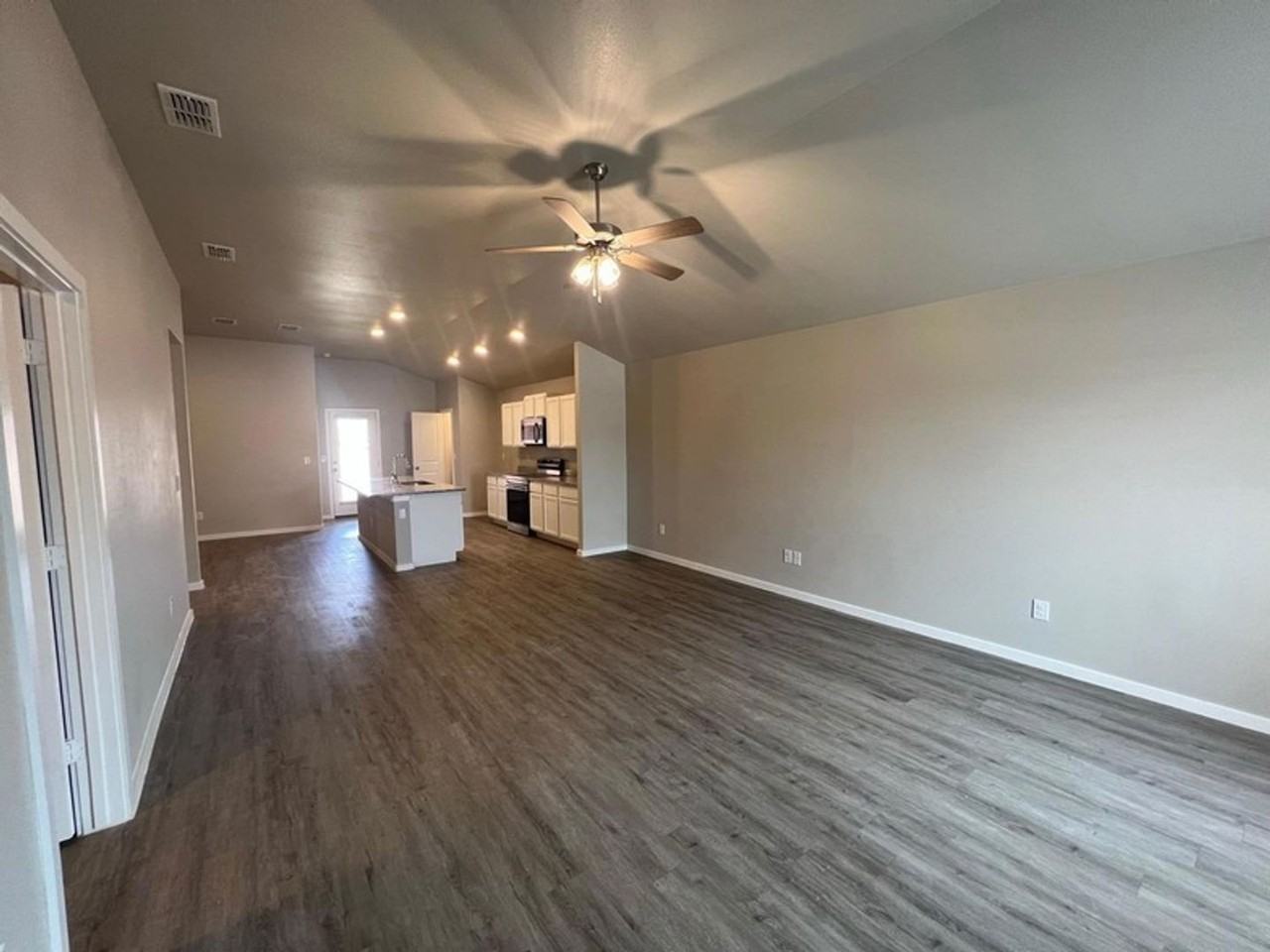 913 Tulane St - Photo 2 of 15