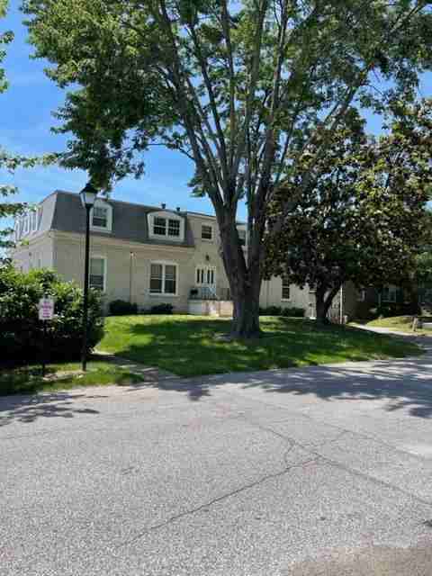 4524 Cordova Rd Apt 5 - Photo 3 of 12