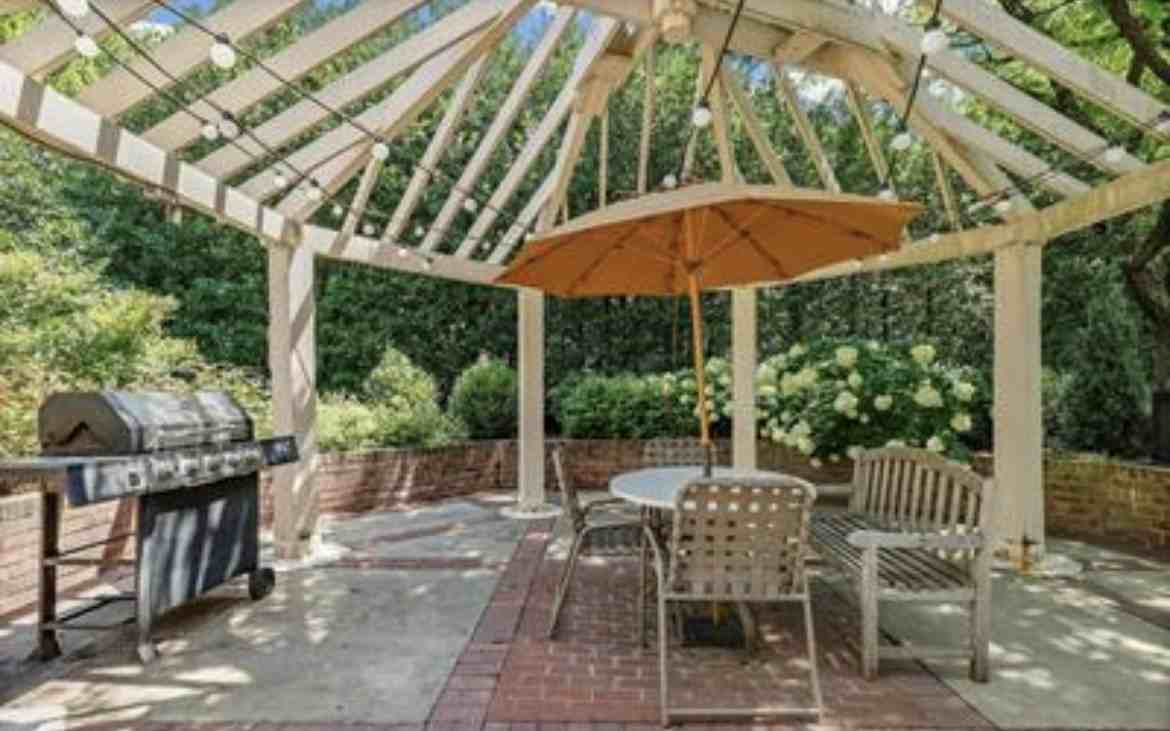 7500 Woodmont Ave #914 - Photo 3 of 9