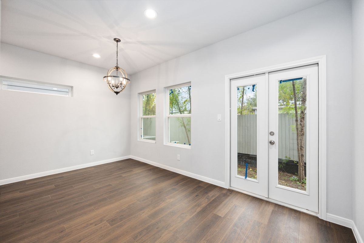 18831 Luminescent Ln - Photo 5 of 25