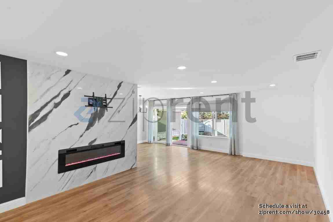 2651 Casey Way - Photo 6 of 32