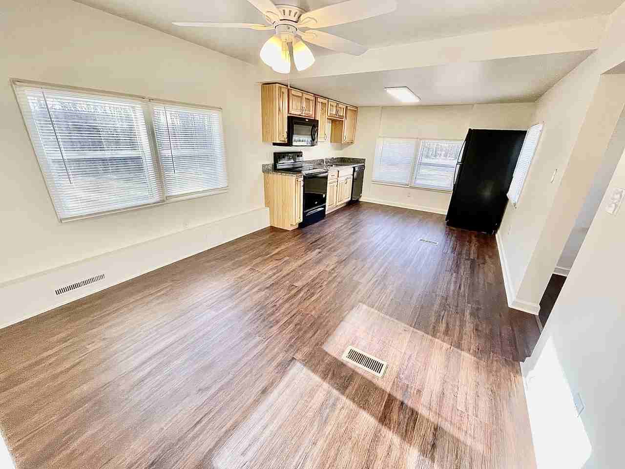 19619 Spooks Hill Road - Photo 3 of 16