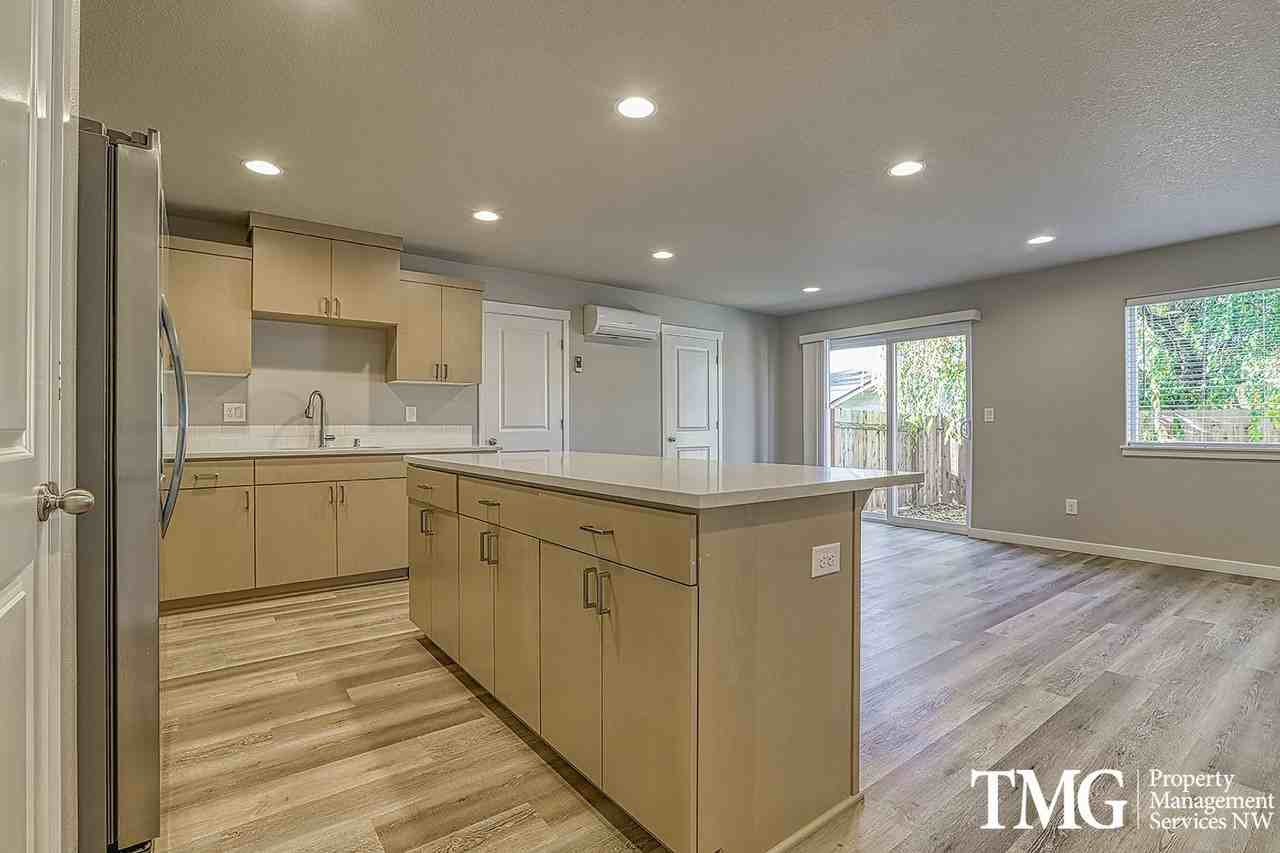 4810 Ne 37th Ct - Photo 5 of 29