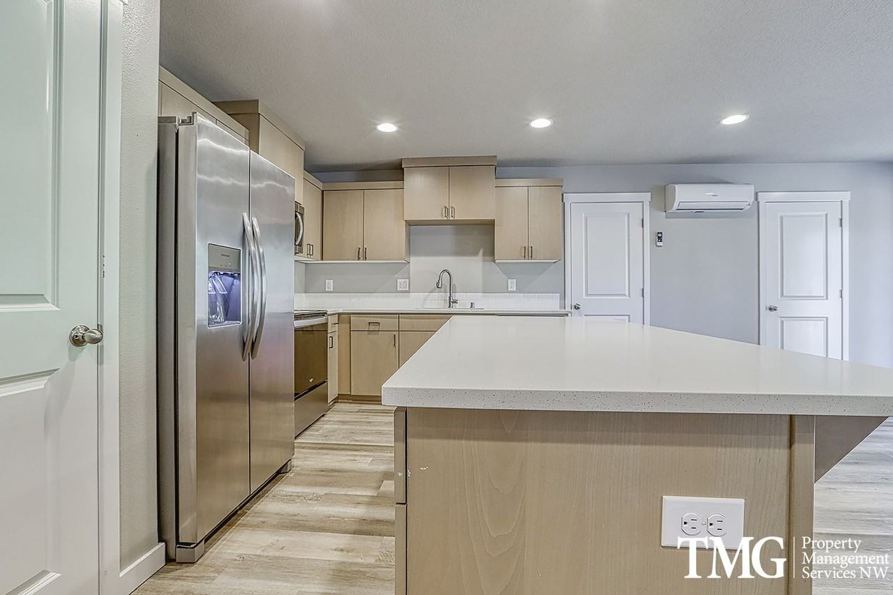 4810 Ne 37th Ct - Photo 6 of 29