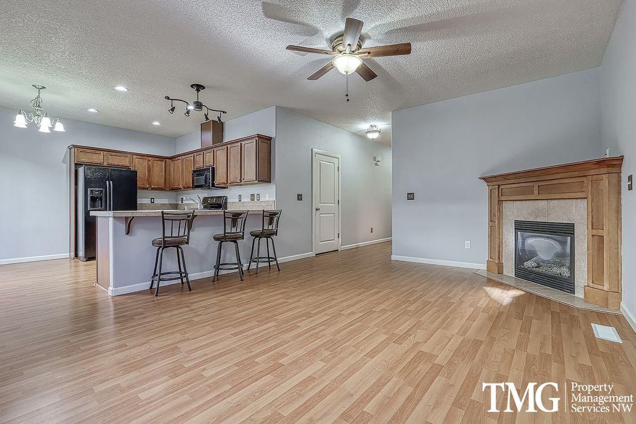 5920 Ne 61st Cir - Photo 6 of 30