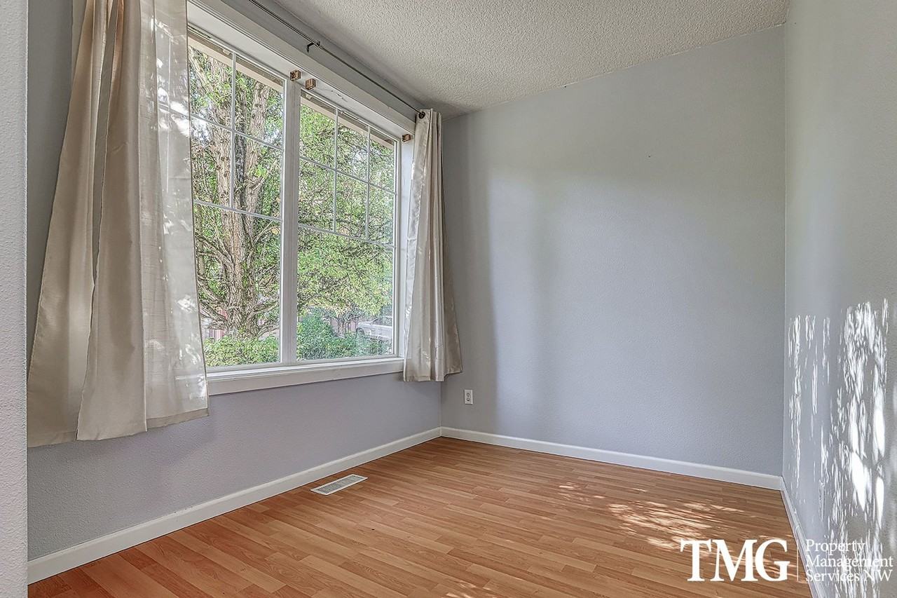 5920 Ne 61st Cir - Photo 5 of 30