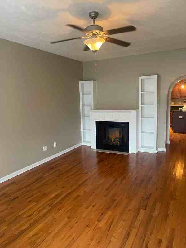 827 Spence Enclave Ln - Photo 5 of 37