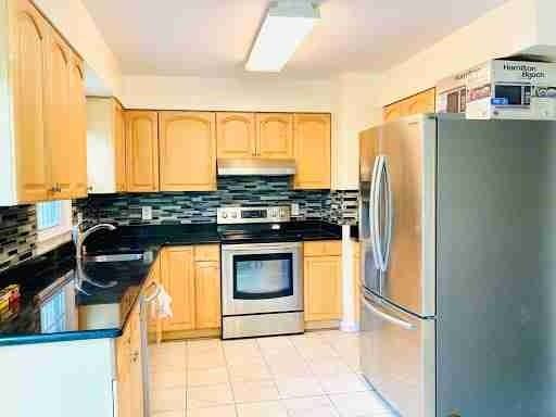 5504 Lakewhite Ct - Photo 5 of 5