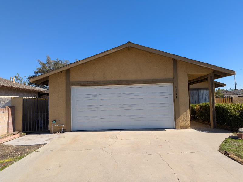 4064 Grace Ave - Photo 2 of 29