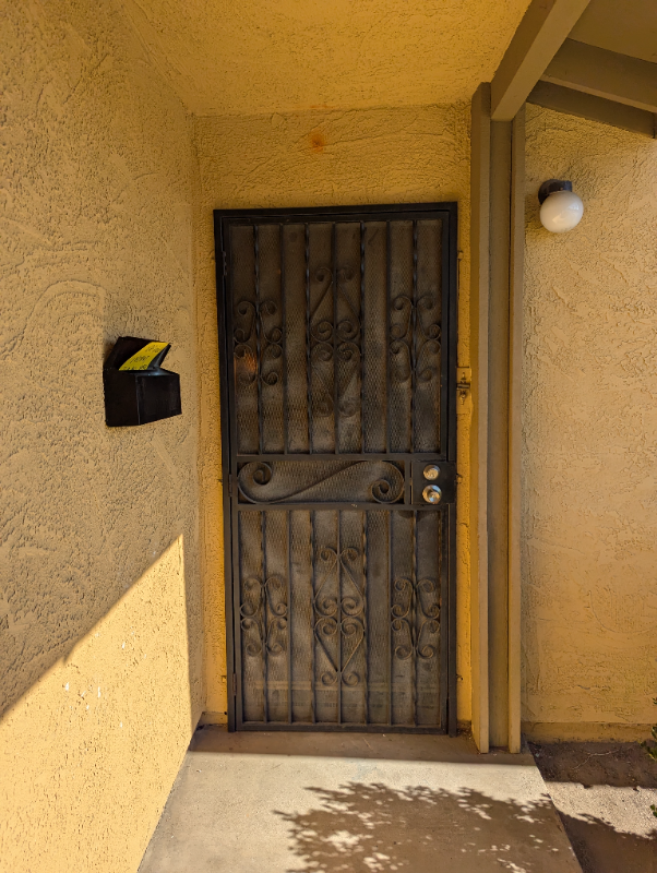 4064 Grace Ave - Photo 3 of 29