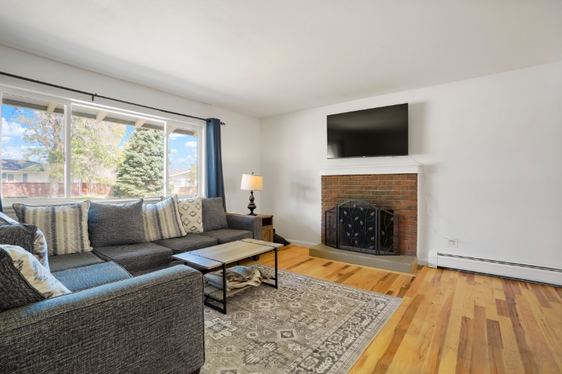 5946 W Iowa Pl - Photo 6 of 17