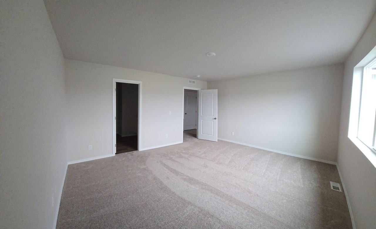 205 Lupine Ln - Photo 3 of 29