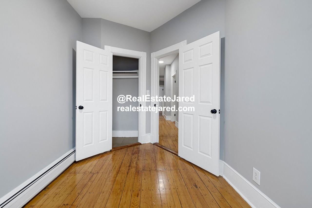 608 Columbus Ave - Photo 3 of 16