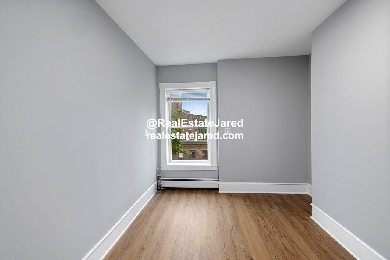608 Columbus Ave - Photo 6 of 16