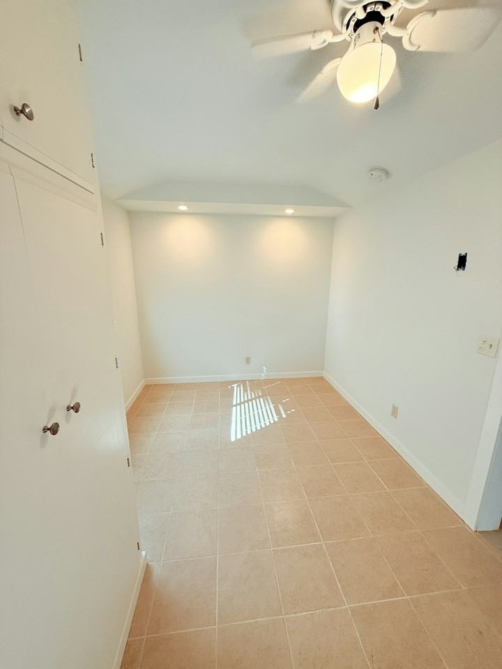 1227 Chino St - Photo 2 of 16