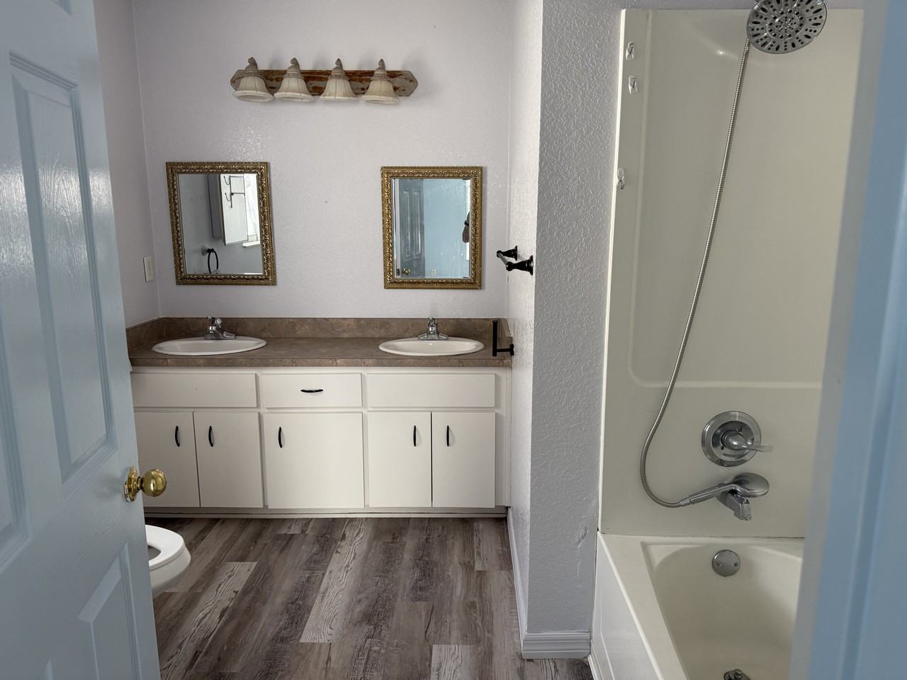 230 Nw 9th Ave #NA - Photo 2 of 8