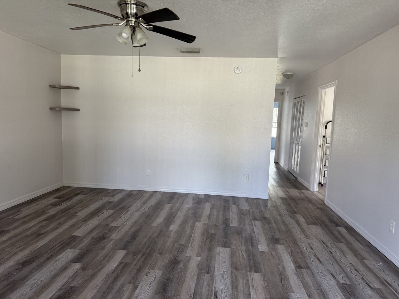 230 Nw 9th Ave #NA - Photo 5 of 8