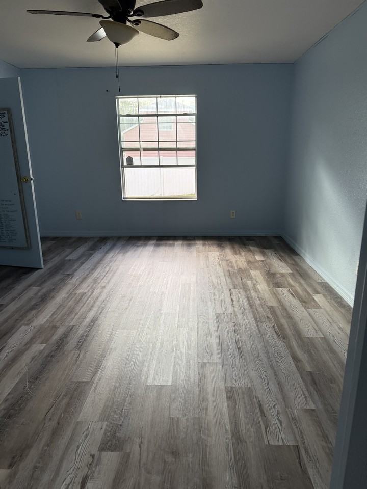 230 Nw 9th Ave #NA - Photo 6 of 8