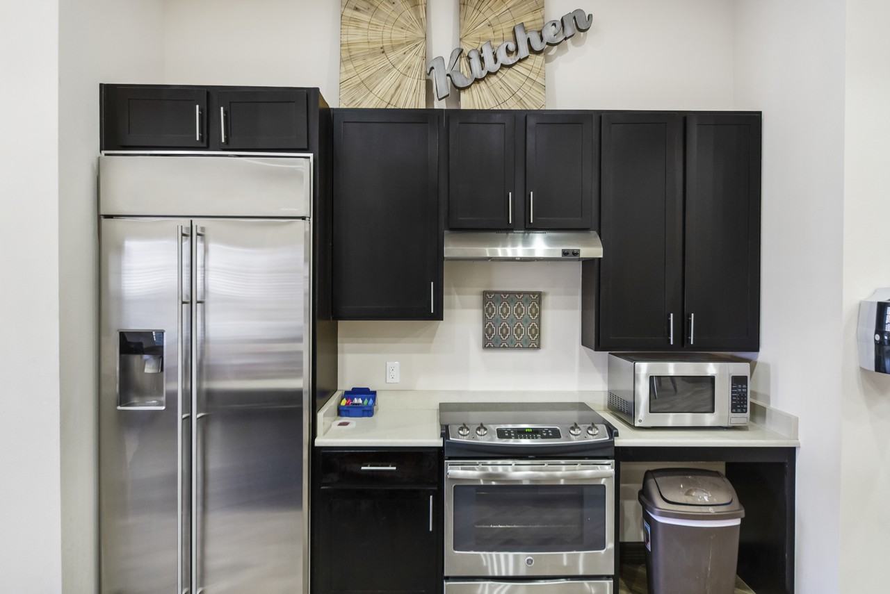 Compass Pointe - Photo 7 of 17