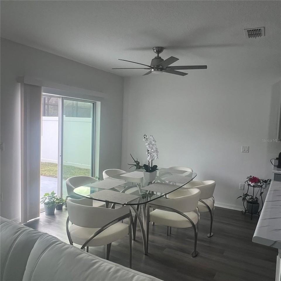 167 Cambria Grove Circle - Photo 3 of 23