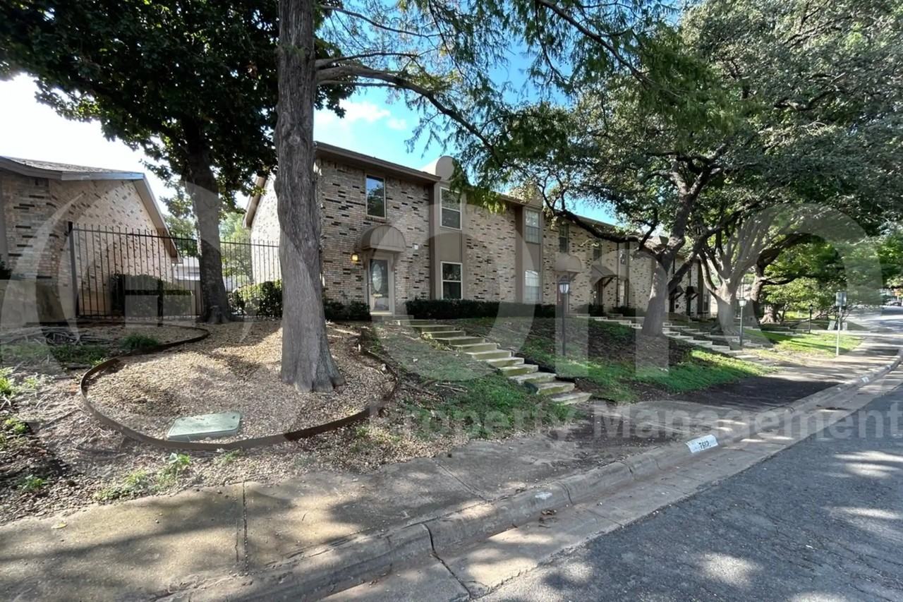 7612 Highmont St Unit 35 - Photo 3 of 30