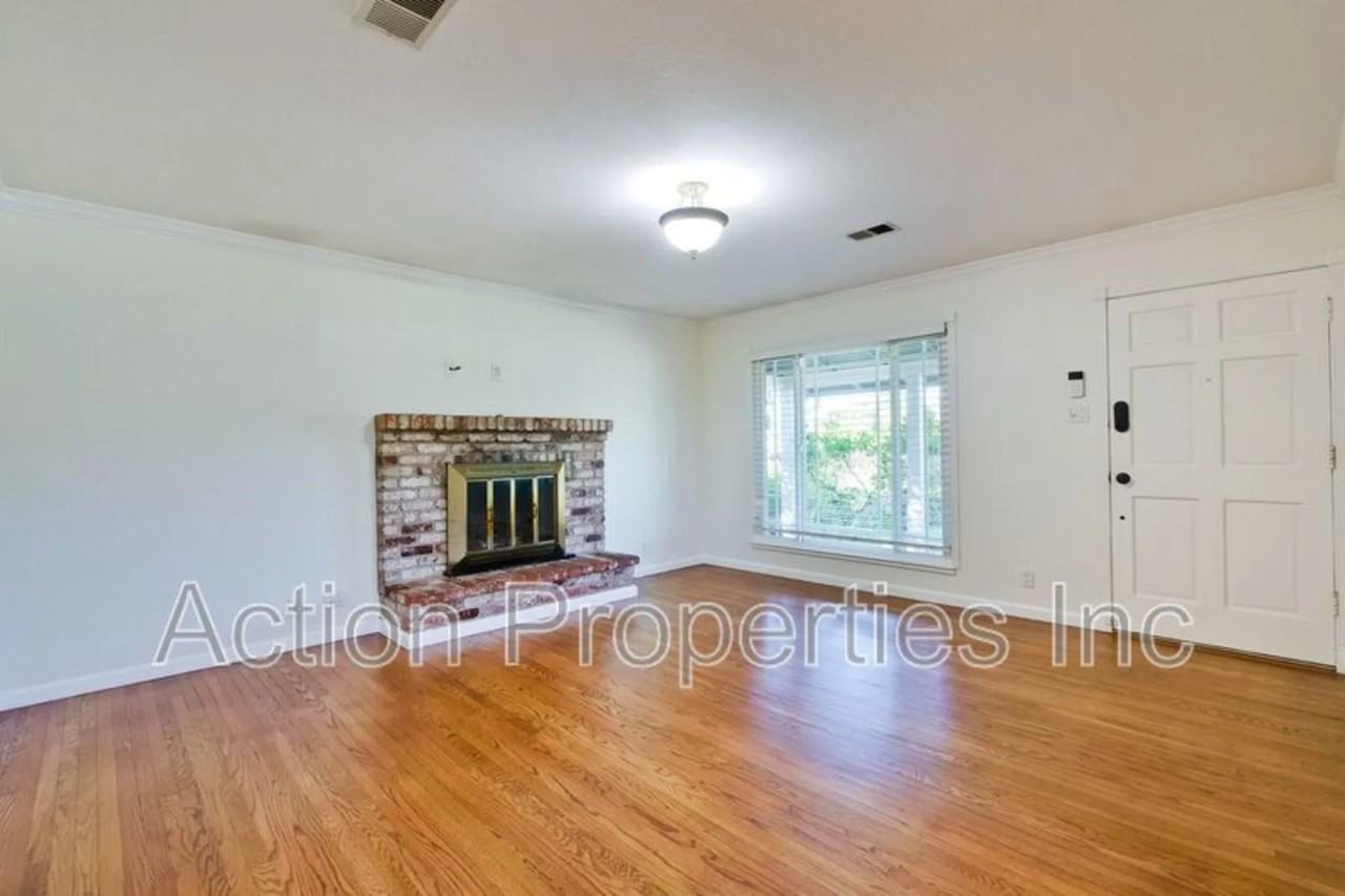 1388 Luning Dr - Photo 3 of 36