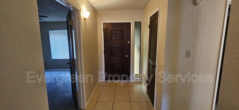 2503 American River Dr - Photo 3 of 13