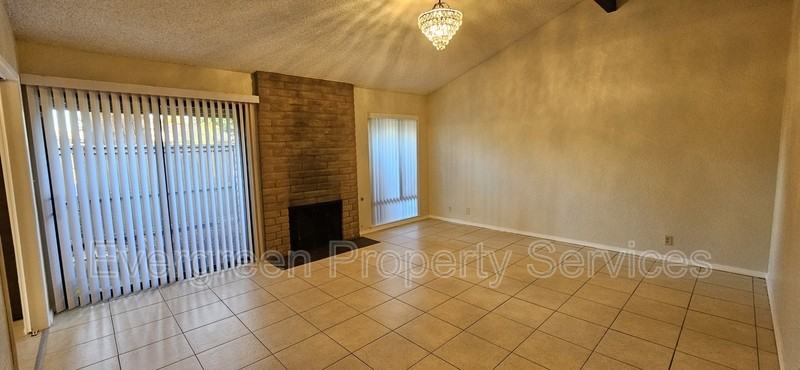 2503 American River Dr - Photo 4 of 13