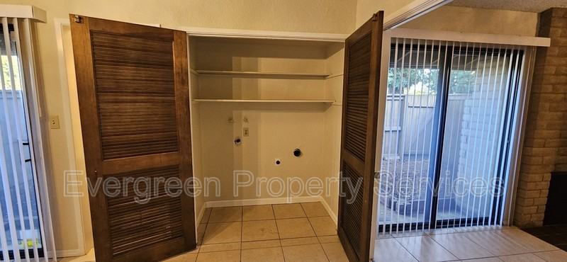 2503 American River Dr - Photo 6 of 13