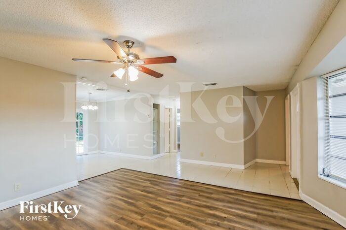 740 Nw 67th Ave - Photo 2 of 16