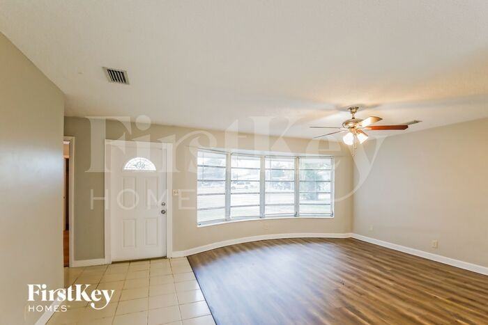 740 Nw 67th Ave - Photo 3 of 16
