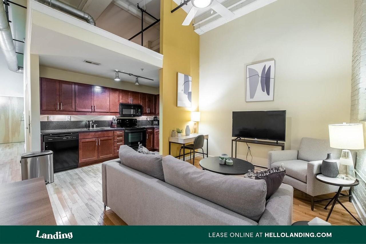 109 Perry Street - Photo 3 of 50