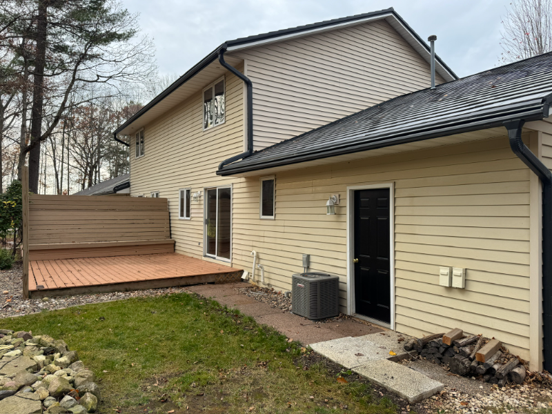 6226 Tielens Rd - Photo 2 of 21