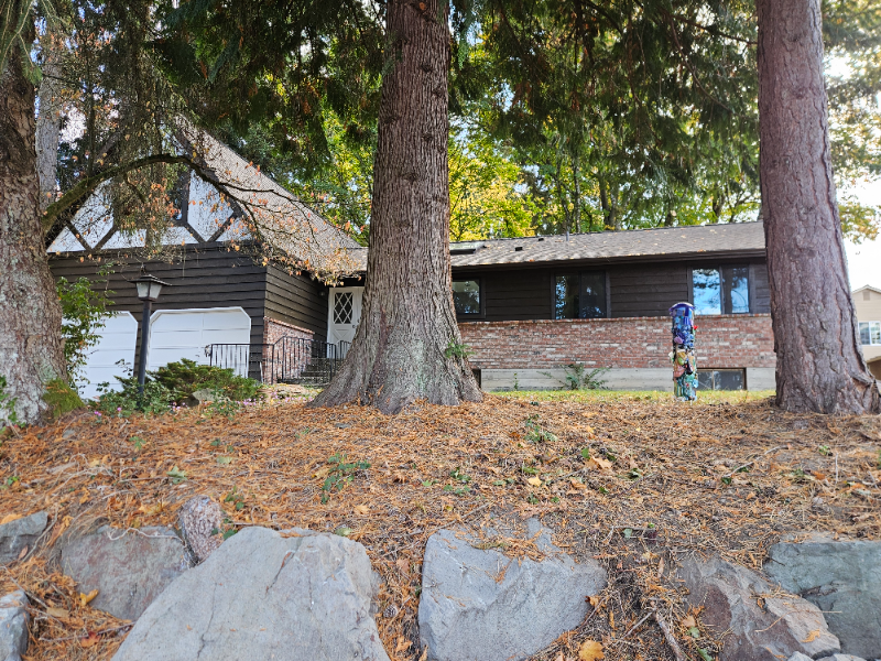 6315 Ne 196th St - Photo 2 of 20