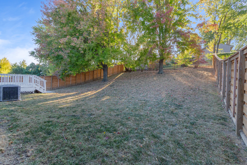 5012 N 126th St - Photo 2 of 20