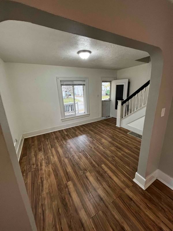 592 Thayer St - Photo 3 of 10