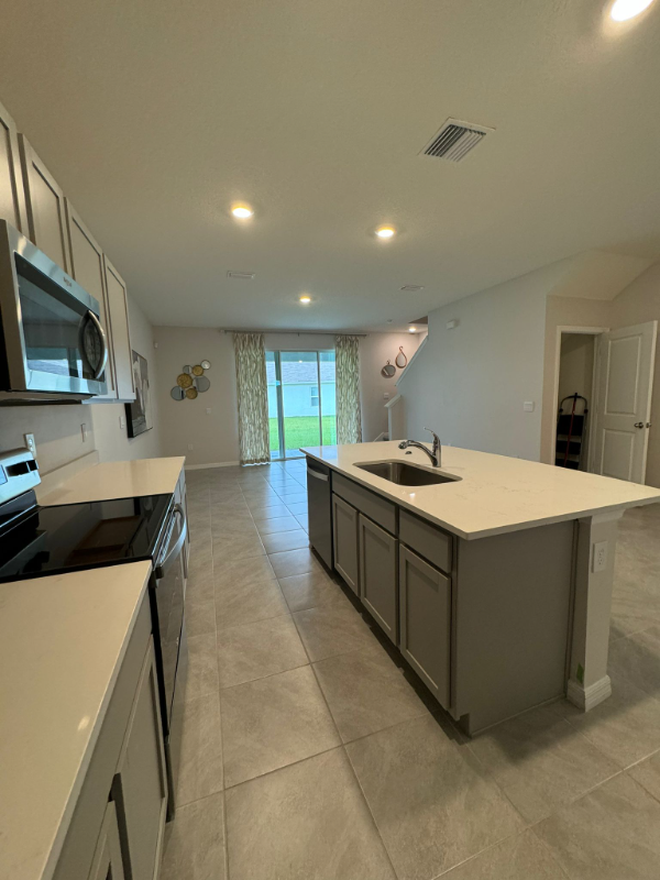 33102 Major Oak Dr - Photo 6 of 17