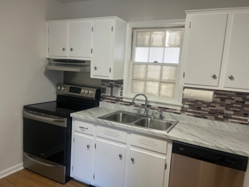 5601 Patricia Dr - Photo 2 of 20