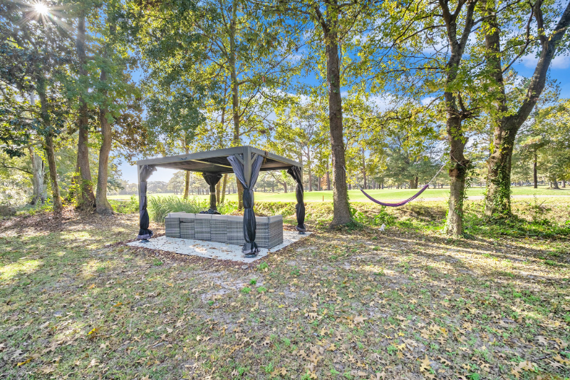 427 Carol St - Photo 4 of 20