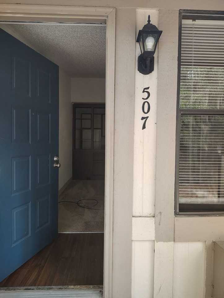 1200 Ne 30th Ave #507 - Photo 7 of 25