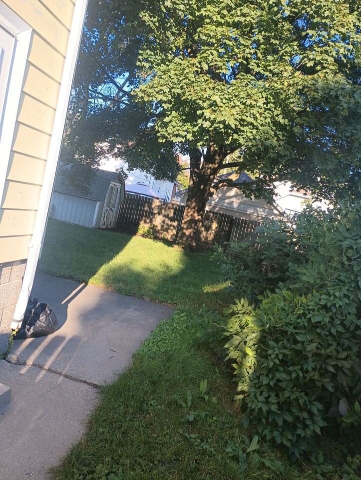 JM 1527- 1529 Grove Ave - Photo 2 of 11