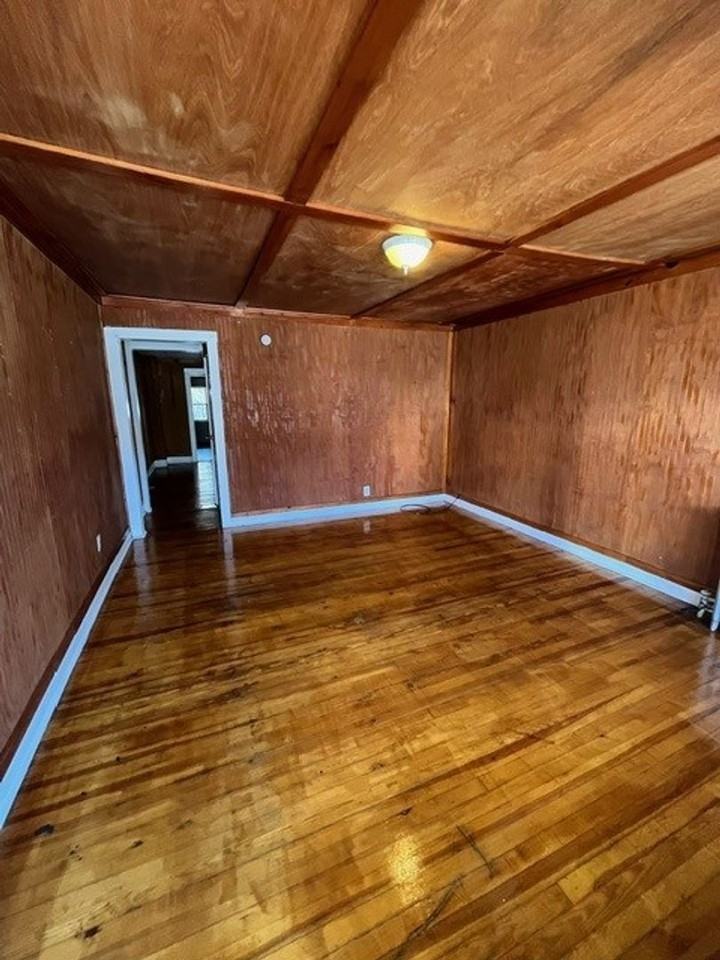 505 Rolling Mill Ave - Photo 2 of 12