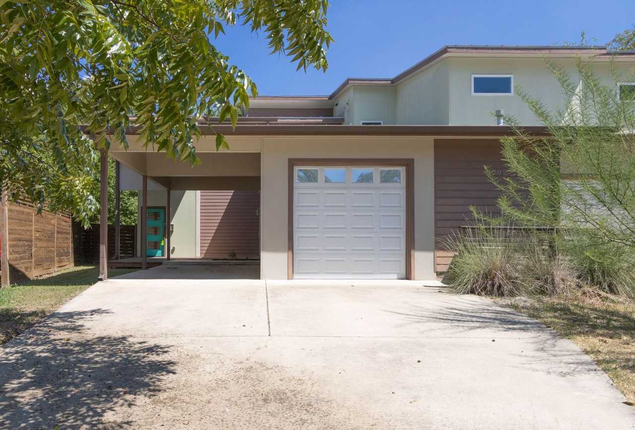 1702 Forest Hill Dr #A - Photo 2 of 33