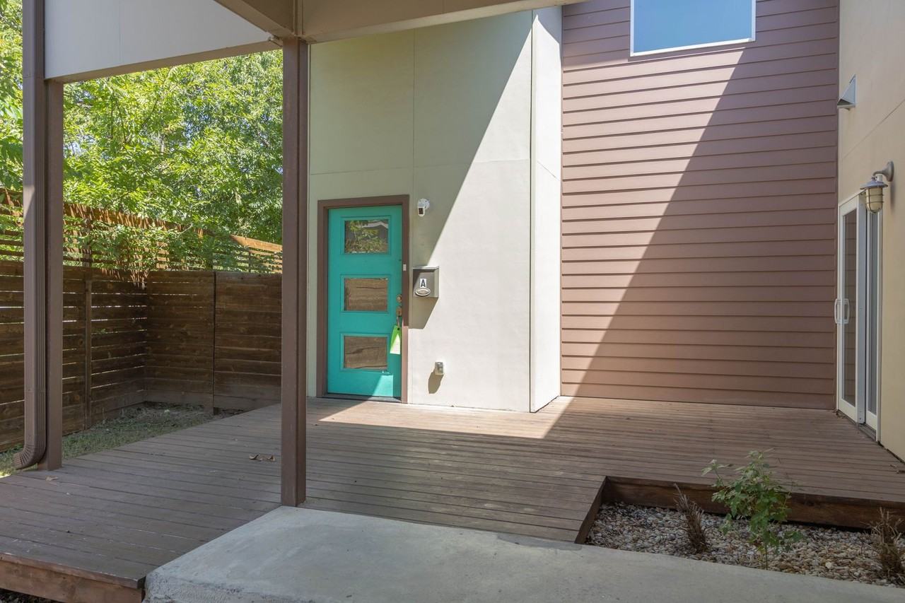 1702 Forest Hill Dr #A - Photo 4 of 33