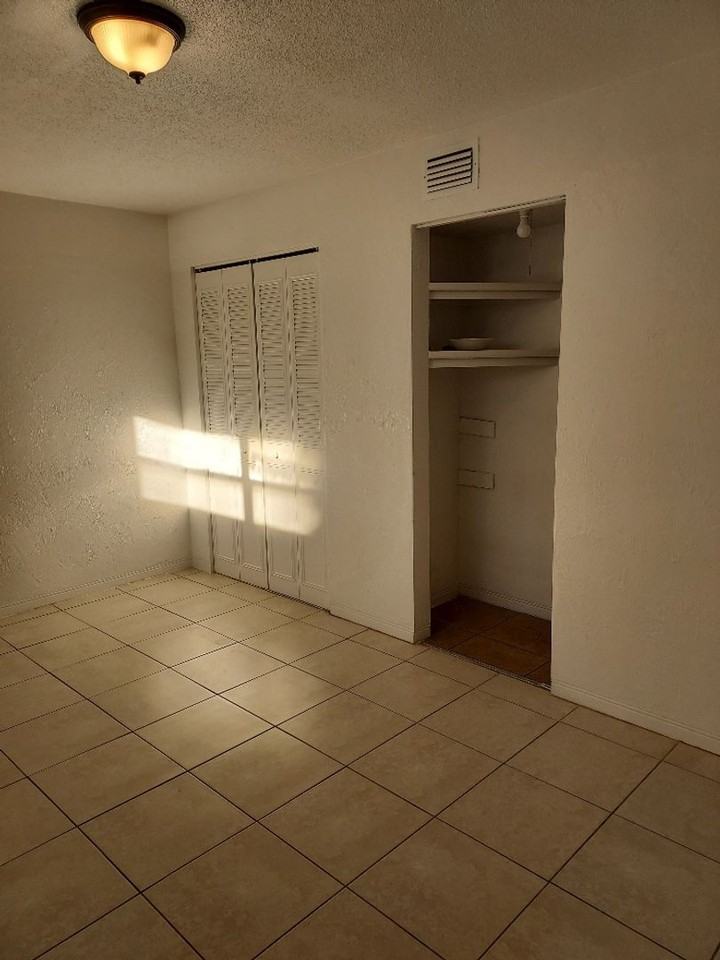 201 Nancy Drive #2 - Photo 7 of 8